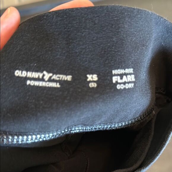 Old Navy Bundle of Black and Green High-Waist  Cross Over Flare Leggings size XS - Picture 6 of 9